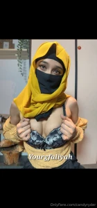 Yourgfaliyah onlyfans com yourgfaliyah tri part 1