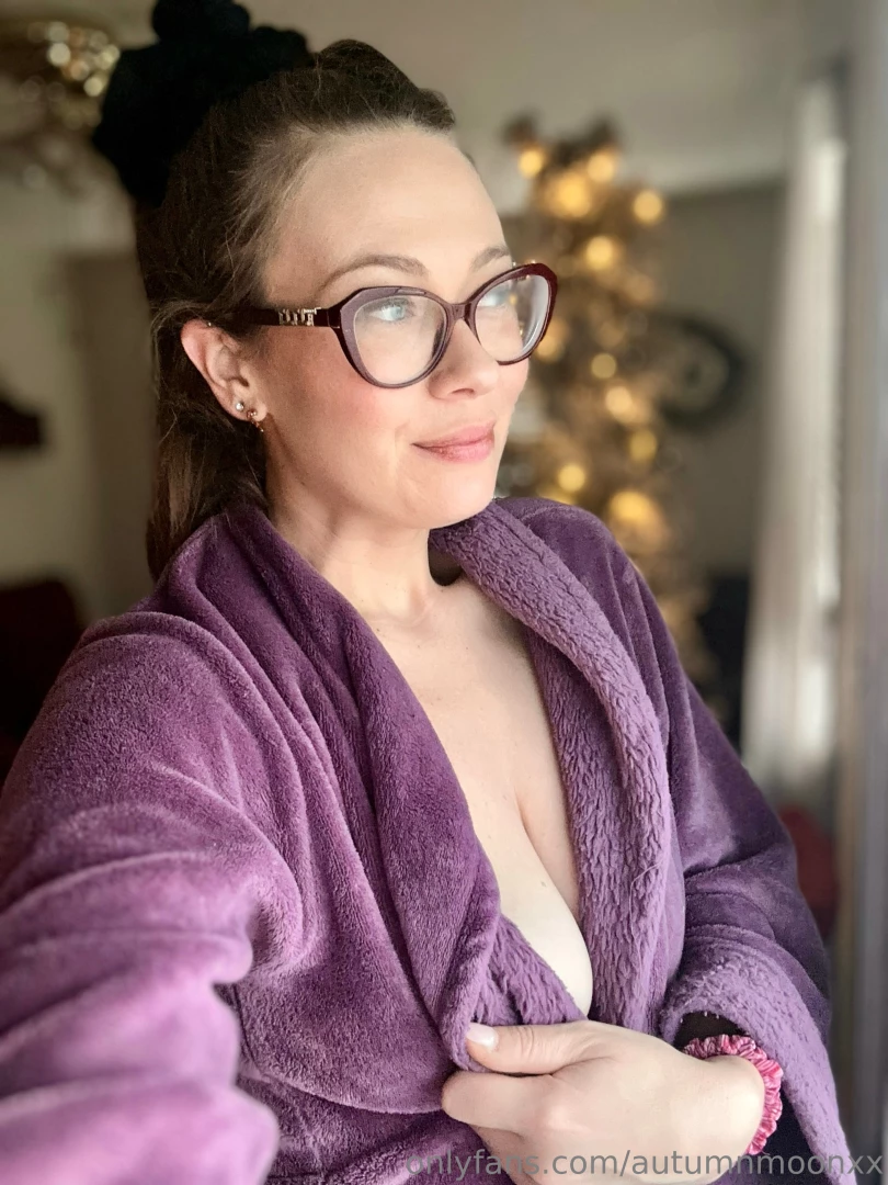 Can t focus on anything else when all i want is your attention between 