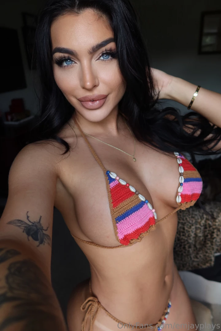 Going live at 9 30pm est today and every day 