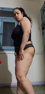 You like naughty girls dm bb