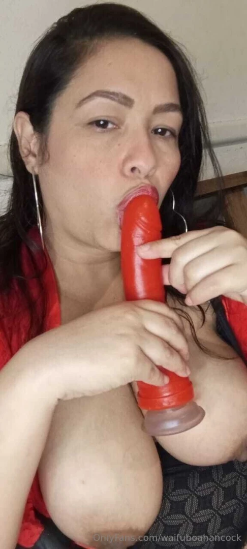 Daddy i m thirsty come i want yo have it inside me 