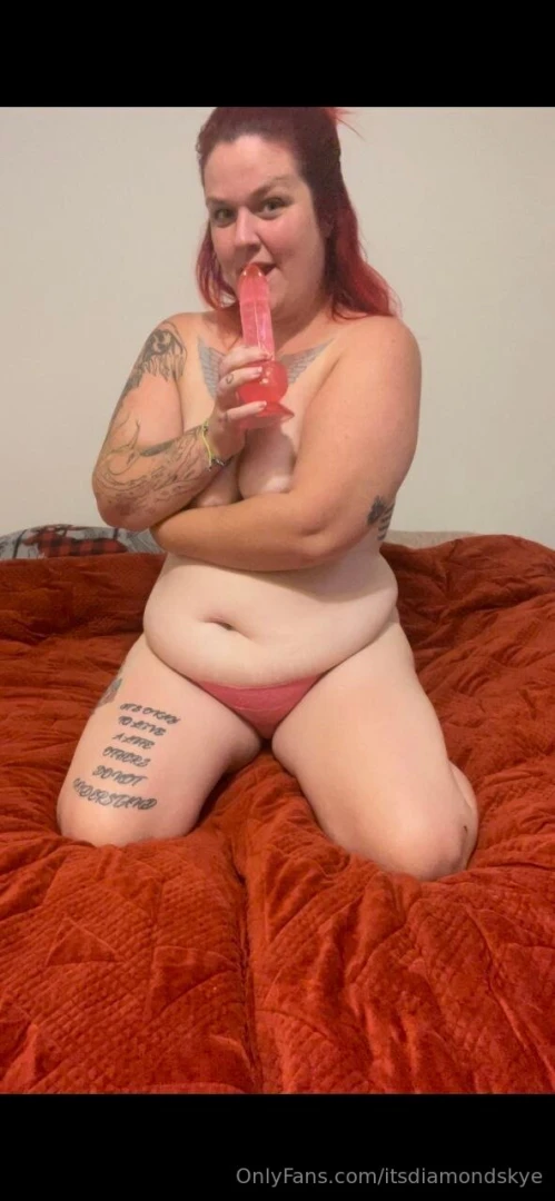 Want a voice note with your name on my lips 10 tip and i ll make it 