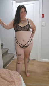 Would you date me tell me in my dm s hehe