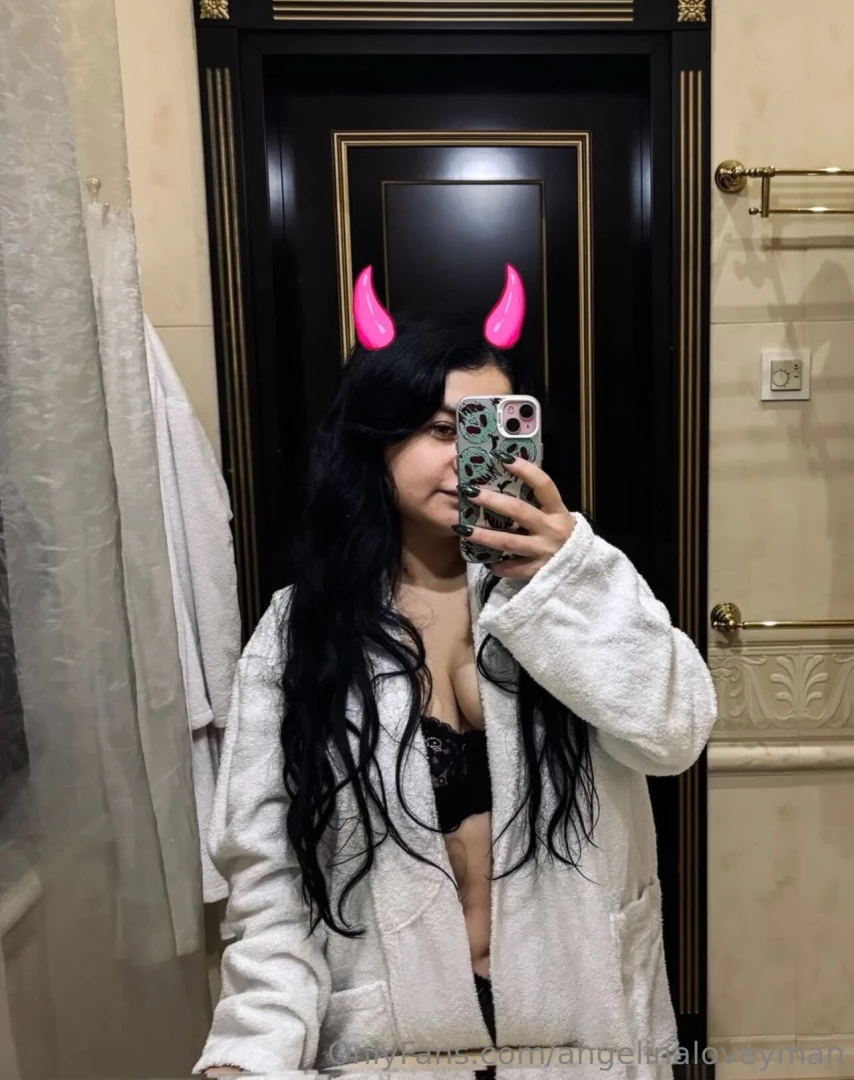 Today i will be a playful girl 