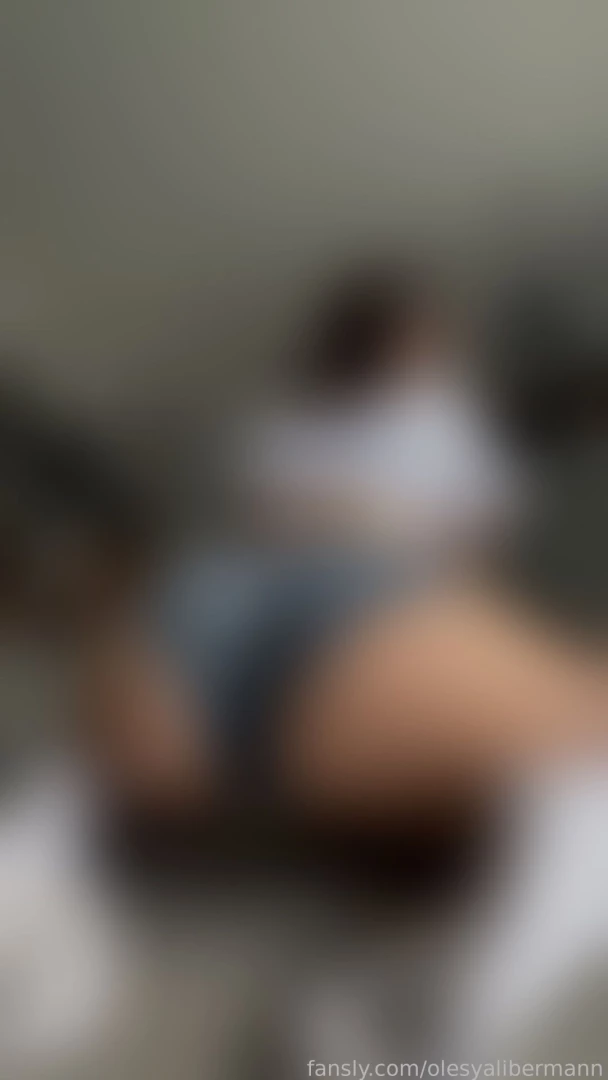 Don t you mind if i sit on your and twerk a little bit part 1 