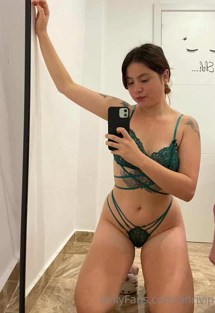 Daddy does my pussy look good in this lingerie 