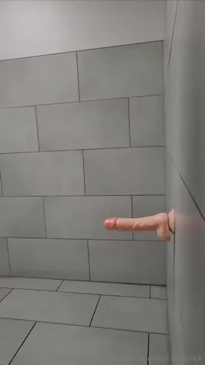 Brought my dildo to the gym part 1 