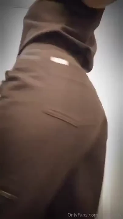Figs making my ass look so phattttt 