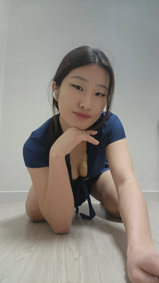 Really boring text me 