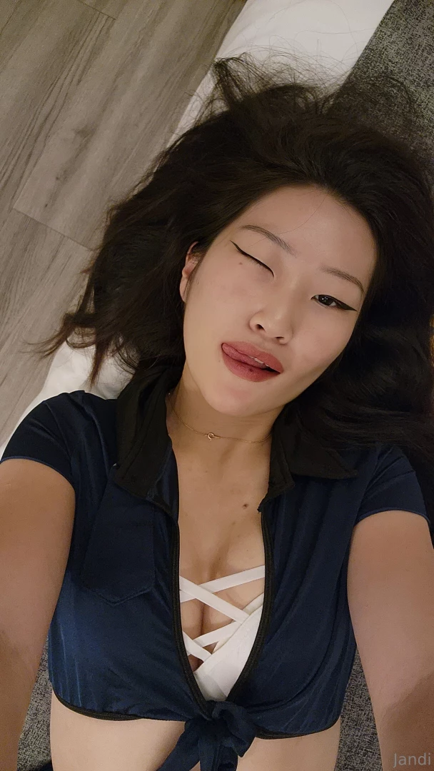 I want to prepare you a little bit i m wearing a short pupil girl 