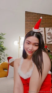 Santa came early this year what would this little good boy girl want part 6