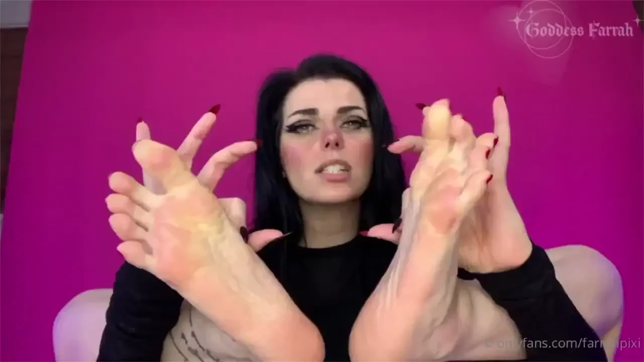 Foot boiis rejoice 2 haha 25 more gooner gifs of my gorgeous wrinkled part 10 