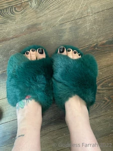 Sub funded fuzzy slippers these are so cute and soft -p part 1