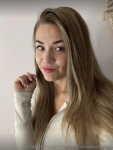 Welcome to my world my name is jade i m 25 years old and i m known for part 7