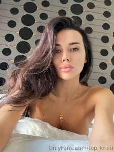 Do i look seductive in this position honey