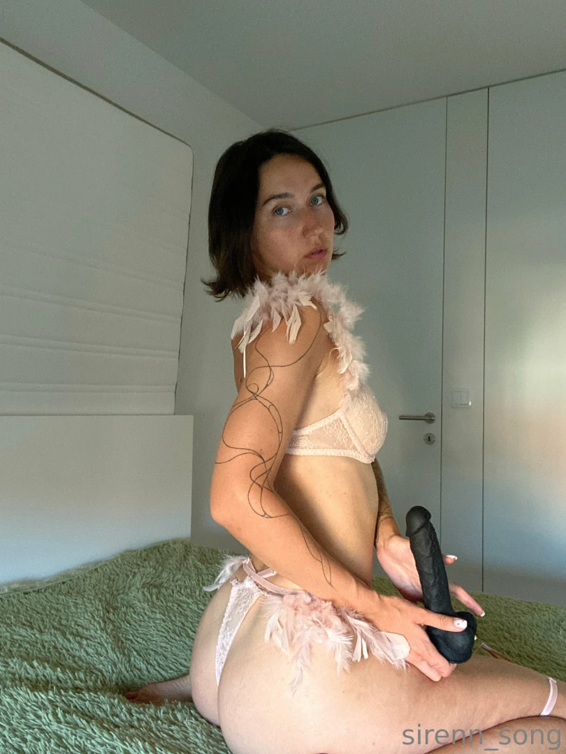 Me and my black dildo are ready to do something really hot want to see 