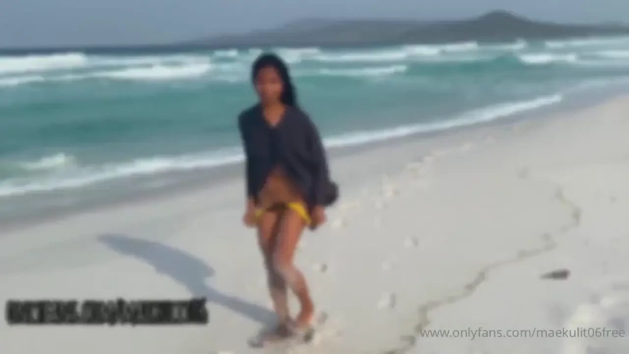 I was walking on the beach in brazil when i suddenly got very horny i 