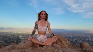 Start your saturday with this 10 minute guided meditation to help you