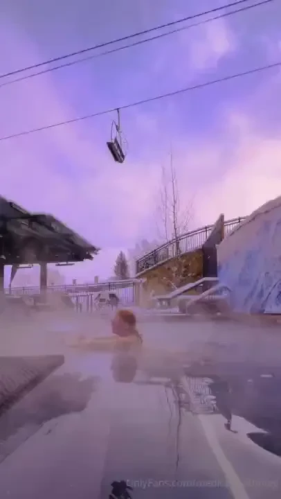 Are you a snow bunny or a beach bum xx meg 