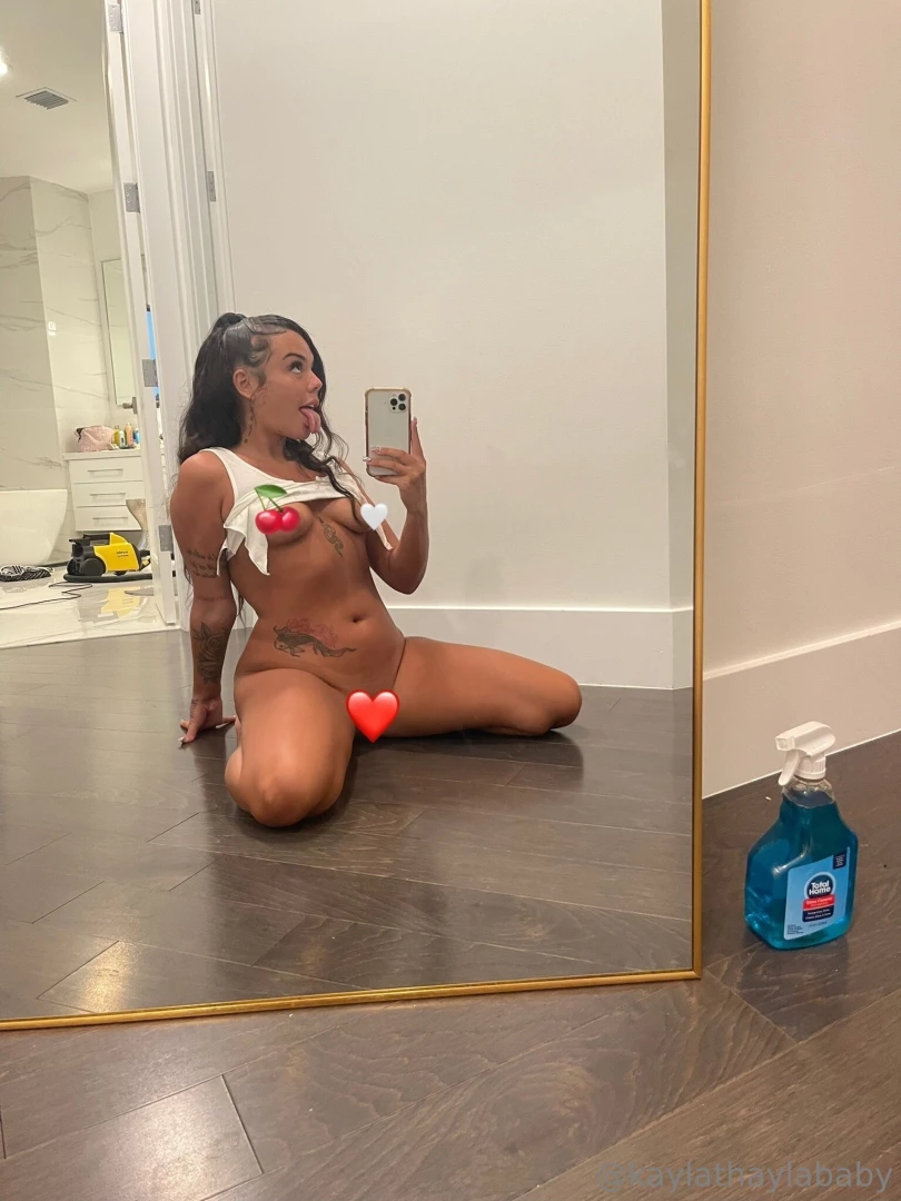 Its hot when u beg me to squirt 