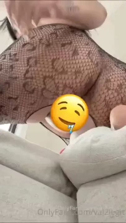 Fuck me from the back you know i love to be cream pied let me know 