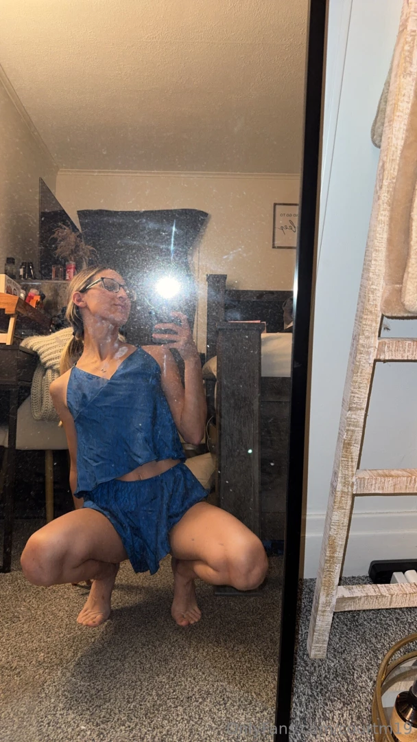 Guess the correct answer you ll receive a free gift am i wearing 