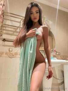 Do you want this towel to fall off right now