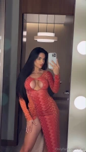 I made up a number from 1 to 10 guess it and you ll get a sweet