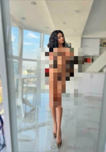 Yes my sweet i wear only the best mmm yes would you like that my hair