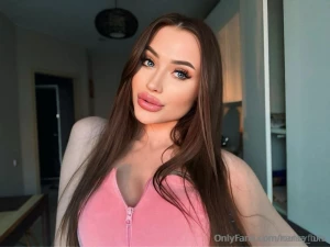 Nancyfoxx is wet right now hot brunette nancyfoxx loves to play with part 58
