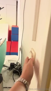 Place for men to tap and nap