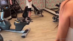 Cuck clean up double creampie went to the gym with my loser boyfriend