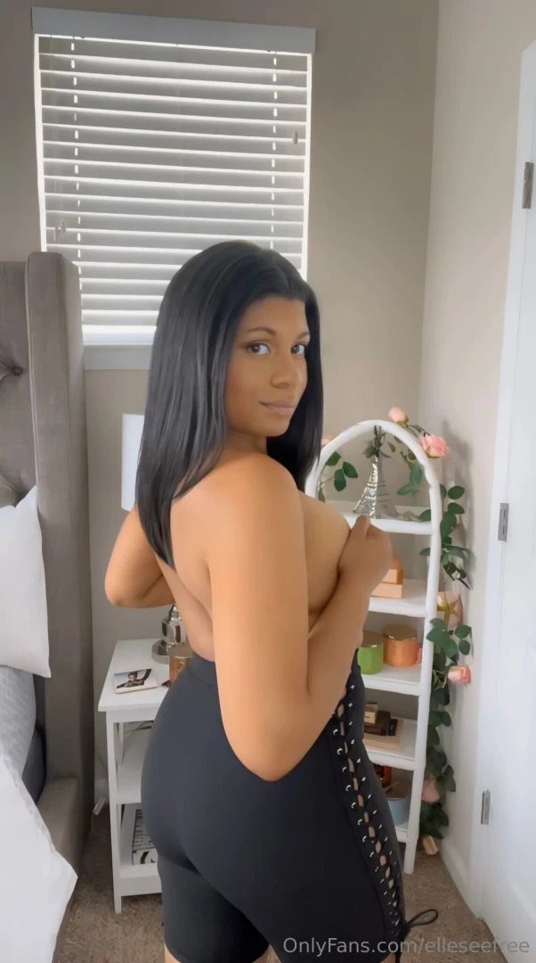 My perfect butthole is on my vip feed ellesee ellesee ellesee ellesee part 1 