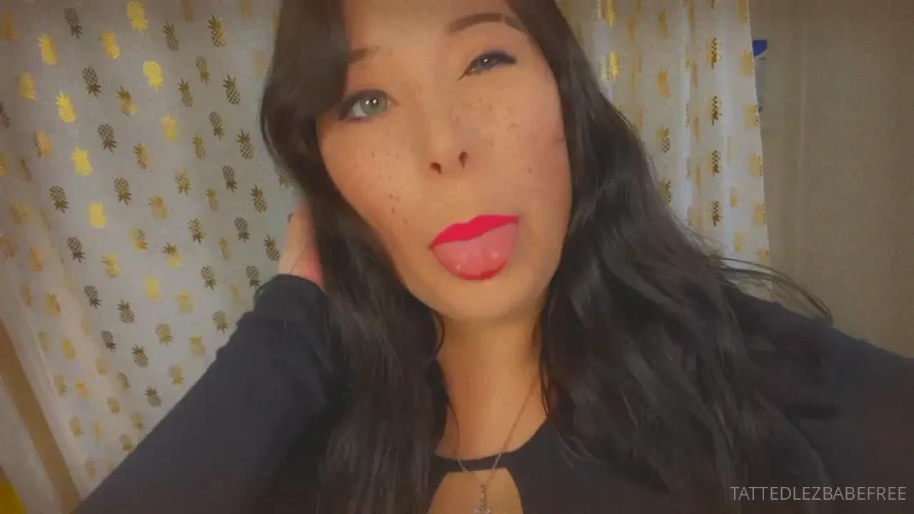 Cum check out my vip page while its 10 off baby tattedlezbabe 