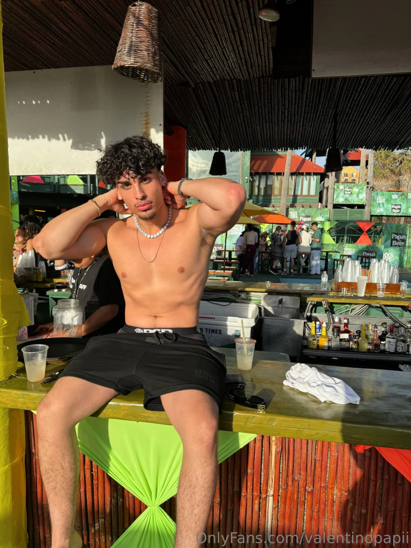 Playas de rosarito had a few drinks at the bar and it got me feeling part 3 