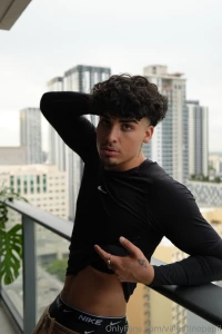 I m findin love looking in the mirror part 3