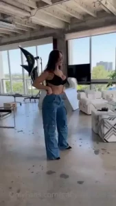 Cooking sum for u are u starving baby