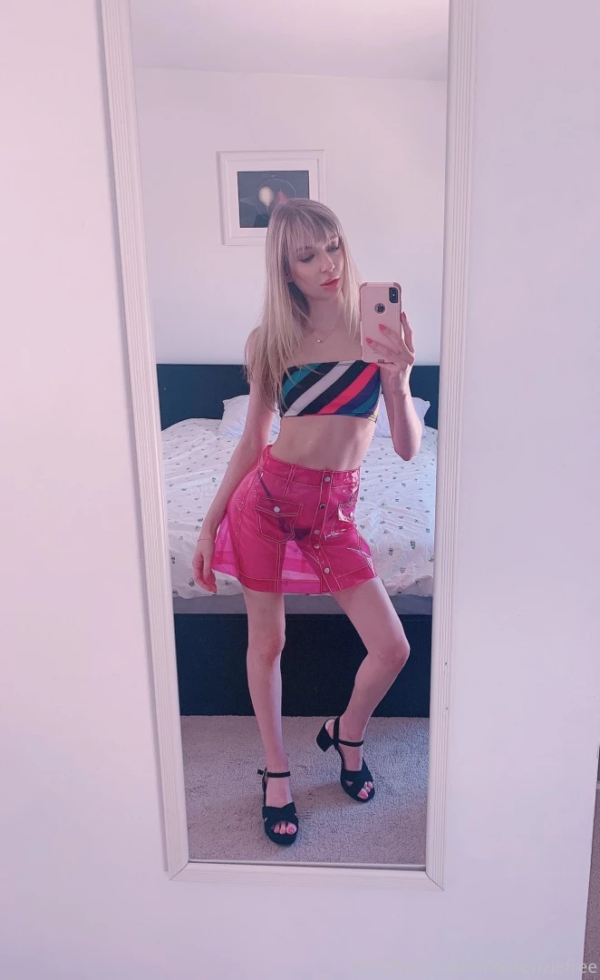 Cheeky little outfit p 