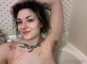 Be a good boy and lick my armpits clean