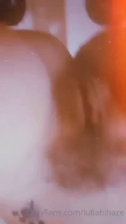 Clip in cui non faccio niente a parte essere bona e nuda che potrebbe part 2 