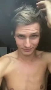 Good morning play the video and you will see a nice surprize