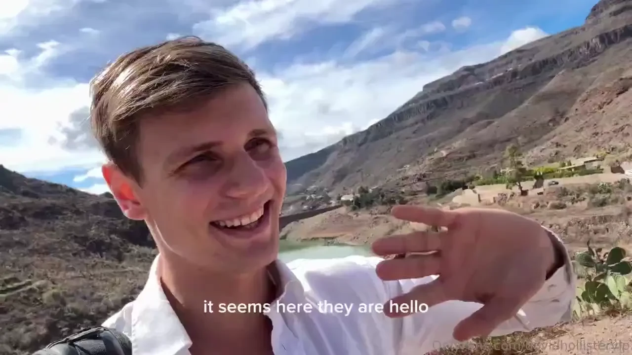 My buddies hugoalgt and his boyfriend save me in the middle of nowhere 