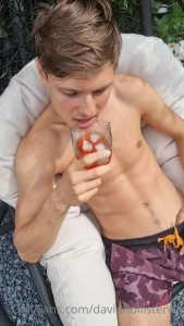 Davidhollistervip part 1