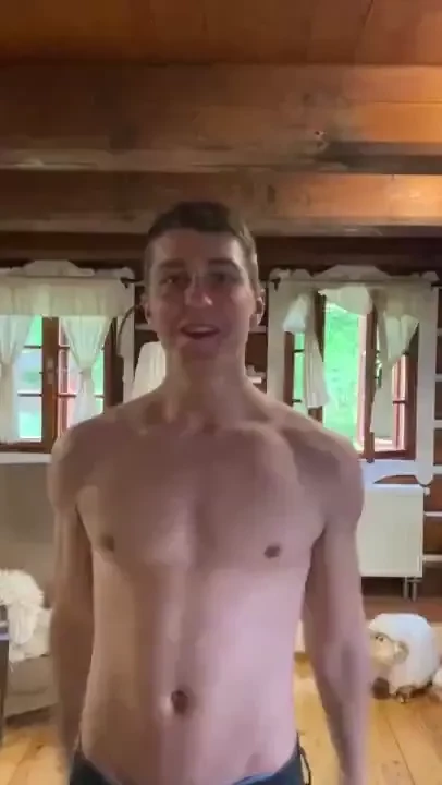 So who s going to stick a dildo in who s ass erik_climber_vip 