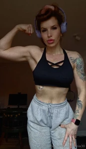 Morning routine consisted of 1 5 hours of cardio and a high protein