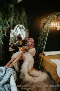 All glammed up happy friday babes