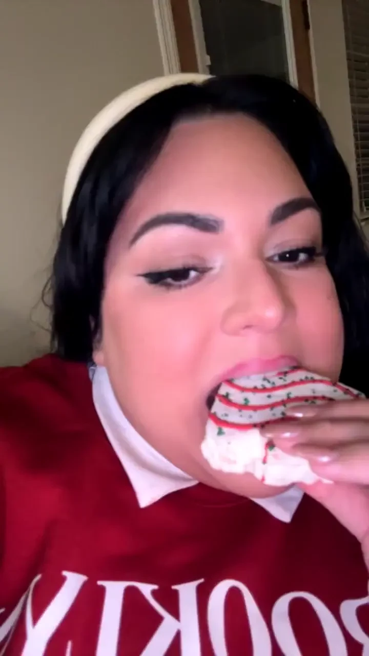 It s the holigain season 