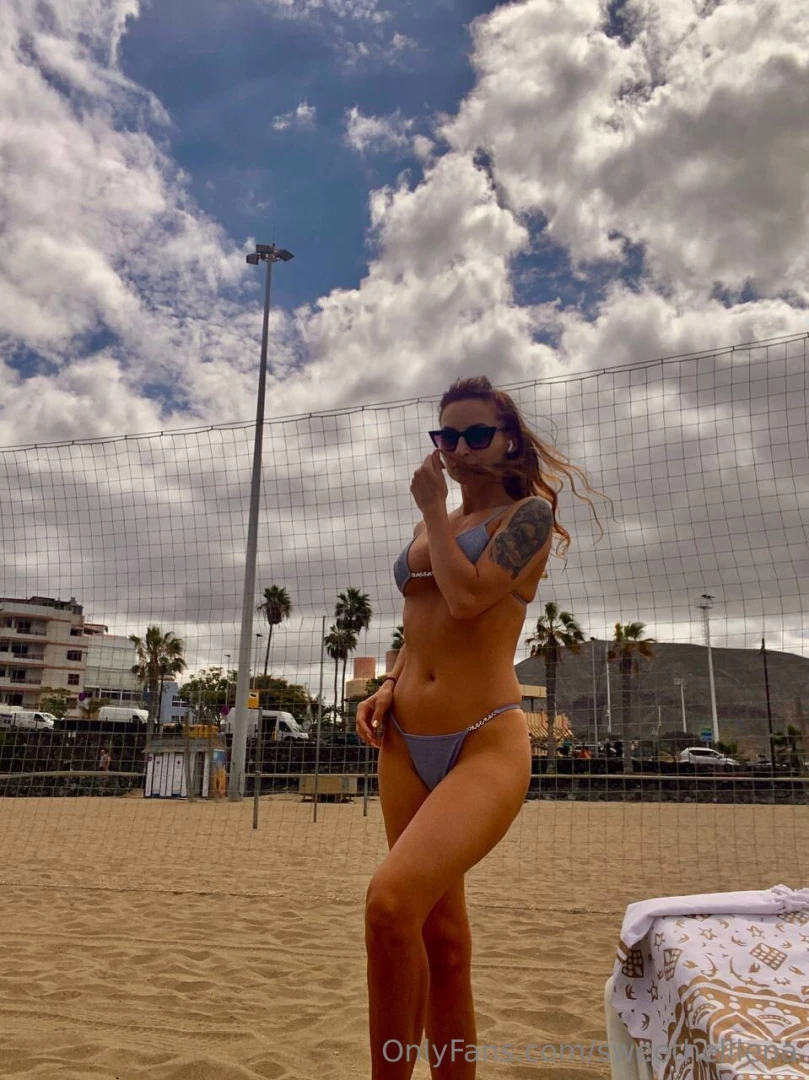 Sunkissed and irresistible 