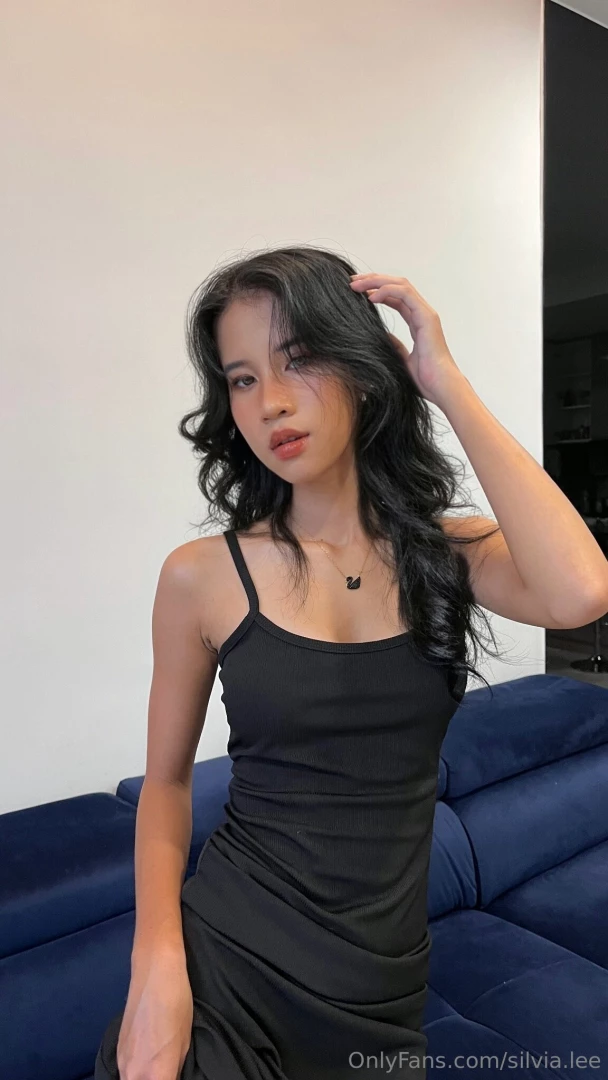 Buy me a dress and we ll go on a date deal 