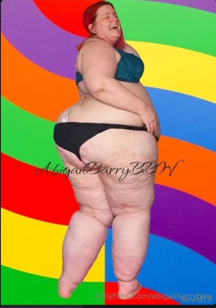 Abigailbarrybbw is a good friend and she wants to be your friend too 